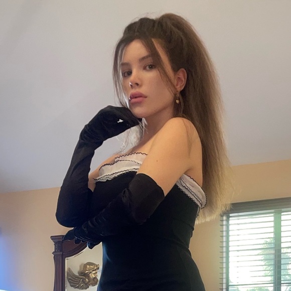 Meet the Posher Other - 𝑀𝑒𝑒𝓉 𝓎𝑜𝓊𝓇 𝒫𝑜𝓈𝒽𝑒𝓇, 𝒥𝒶𝒸𝓆𝓊𝑒𝓁𝒾𝓃𝑒